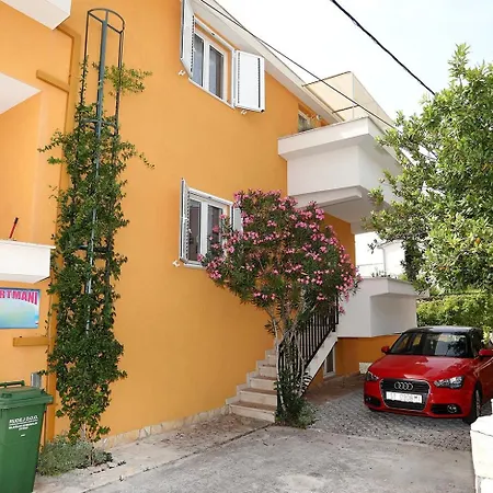 Apartment By The Sea Okrug Gornji, Ciovo - 22139